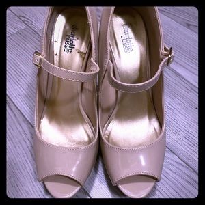 Charlotte Russe platform heels size 9